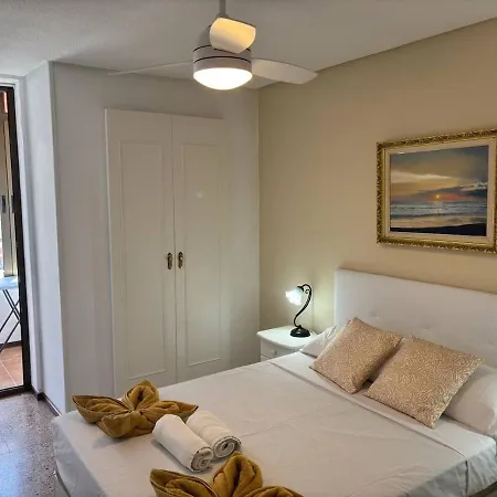 Garden - Center - La Nogalera Apartment